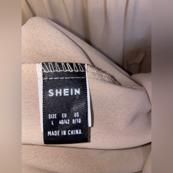 SHEIN Top - Picture 4 of 4